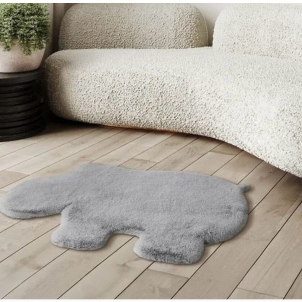 Gray Hippo-Shaped Rug